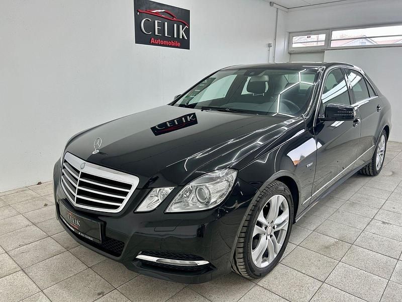 Gebraucht Mercedes E220 170 PS (125 kW) 2010 Schwarz Limousine