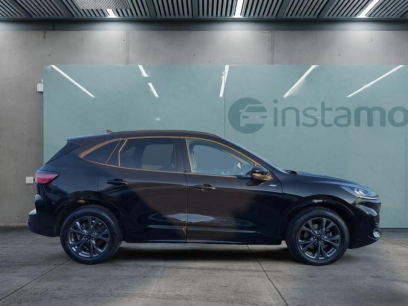 Gebraucht Ford Kuga 120 PS (88 kW) 2023 Schwarz SUV