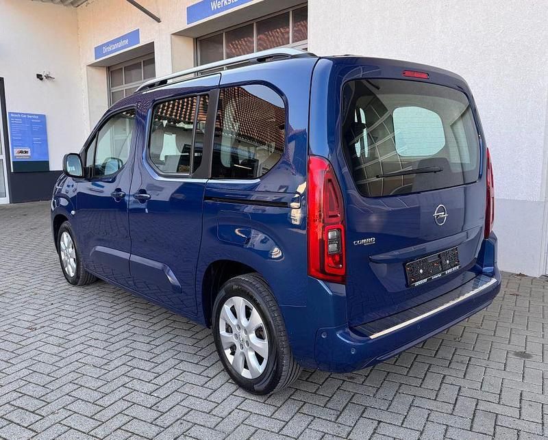 Gebraucht Opel Combo Life Edition 110 PS (80 kW) 2019 Blau Van / Kleinbus
