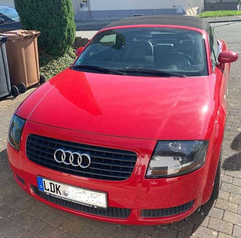 Gebraucht Audi TT Roadster 179 PS (131 kW) 2000 Rot Cabrio