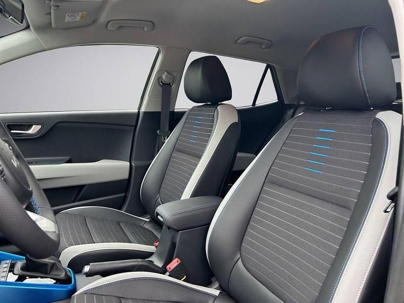 Neu Kia Stonic 101 PS (74 kW) 2025 Schwarz SUV