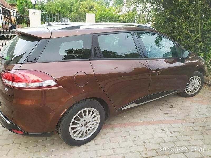Gebraucht Renault Clio IV Life 75 PS (55 kW) 2015 Braun Limousine