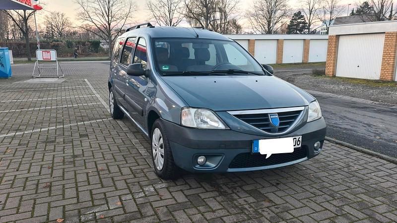 Grau Gebraucht 2007 Dacia Logan Kombi | 1.950 € (Fairer Preis) - Bild 1/4