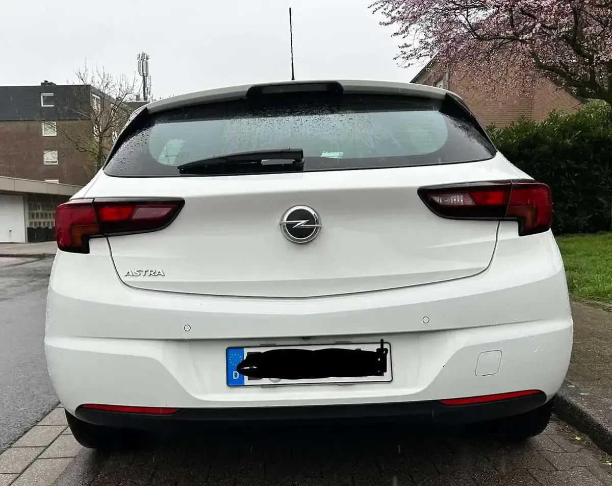 Gebraucht Opel Astra Design & Tech 131 PS (96 kW) 2021 Weiß Kleinwagen