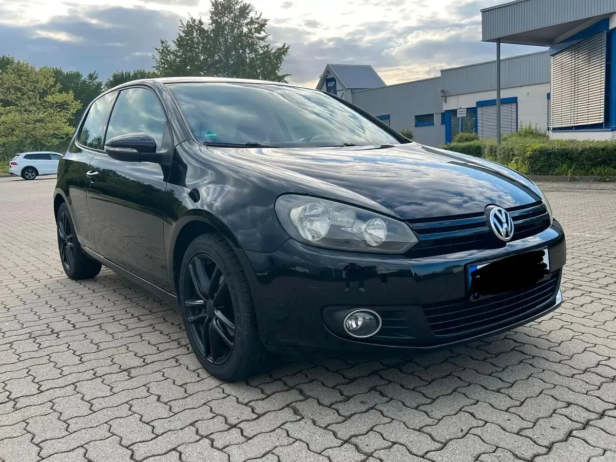 Second-hand VW Golf VI 80 CP (58 kW) 2009 Negru Hatchback