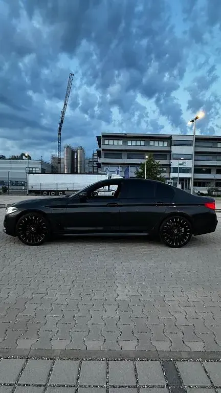 Gebraucht BMW 530e iPerformance 252 PS (185 kW) 2019 Grau Limousine