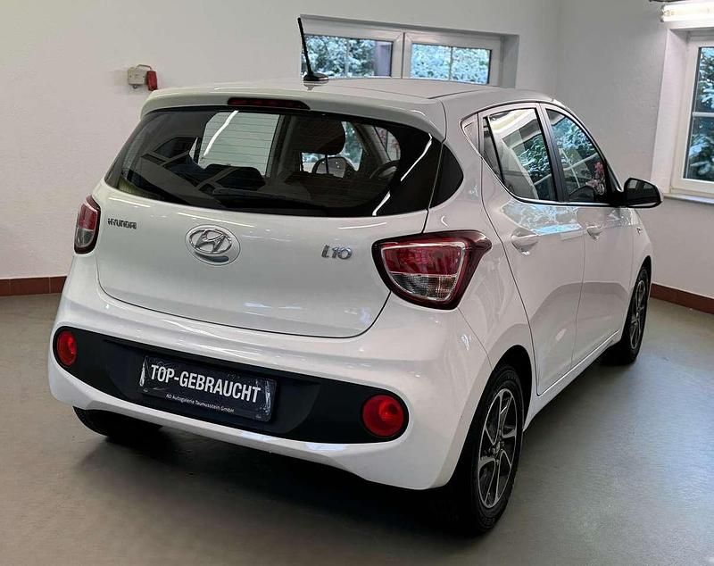 Gebraucht Hyundai i10 YES! 87 PS (63 kW) 2017 Polar white / sol Kleinwagen