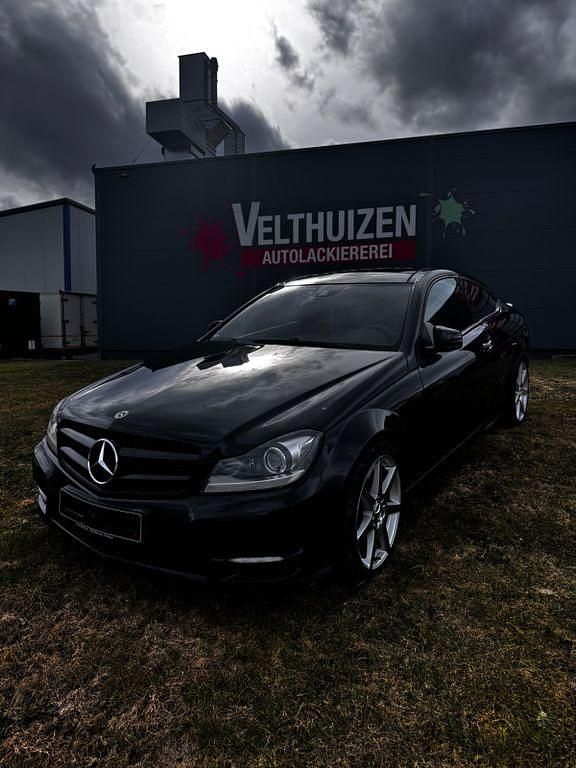 Gebraucht Mercedes C250 204 PS (150 kW) 2012 Schwarz Coupé