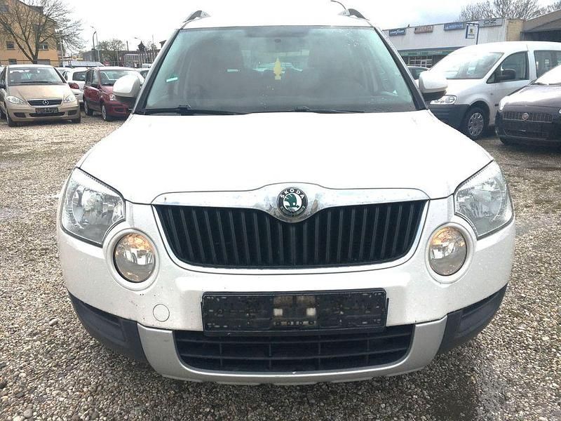 Gebraucht Skoda Yeti Plus Edition 105 PS (77 kW) 2013 Weiß SUV