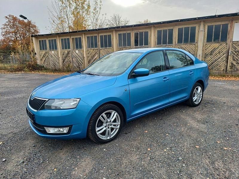 Gebraucht Skoda Rapid Ambition 105 PS (77 kW) 2013 Blau Limousine