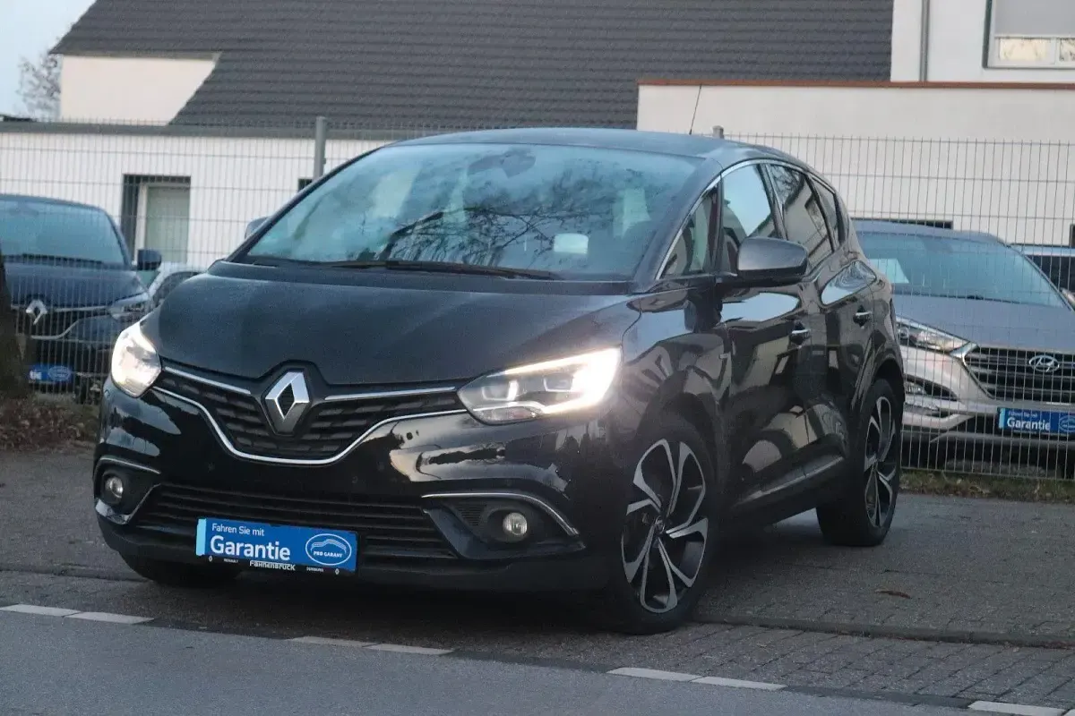 Gebraucht Renault Scénic III Bose Edition 132 PS (97 kW) 2017 Schwarz Van / Kleinbus