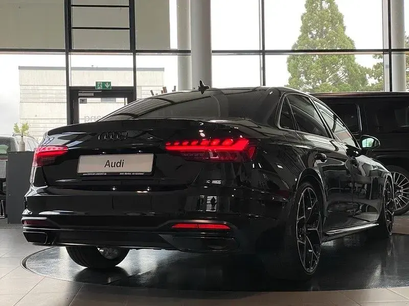 Gebraucht Audi A4 Advanced 190 PS (139 kW) 2020 Schwarz Limousine