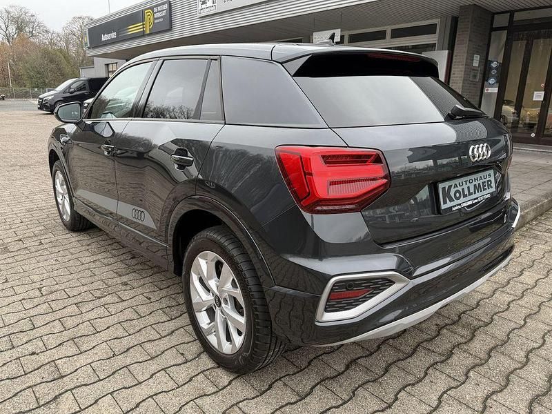 Gebraucht Audi Q2 Advanced 150 PS (110 kW) 2023 Manhattangrau metallic SUV