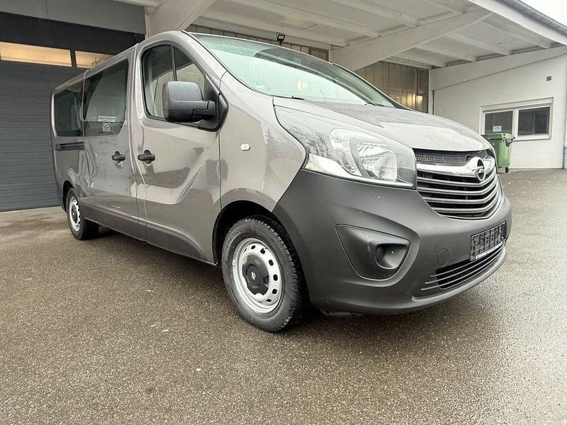 Gebraucht Opel Vivaro 95 PS (69 kW) 2017 Grau Van / Kleinbus