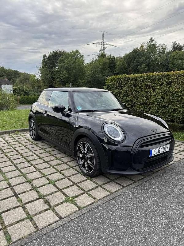 Gebraucht Mini Cooper 136 PS (100 kW) 2023 Kleinwagen
