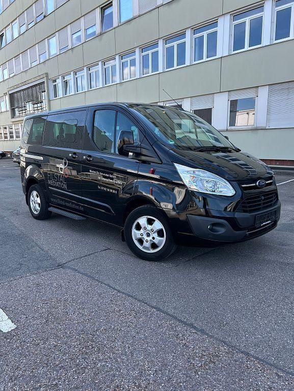 Schwarz Gebraucht 2016 Ford Tourneo Titanium Van / Kleinbus | 23.999 € (Guter Preis) - Bild 1/4