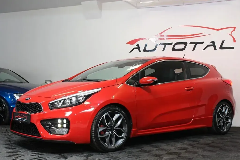 Gebraucht Kia ProCeed GT 136 PS (100 kW) 2016 Rot Kleinwagen