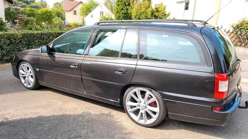 Second-hand Opel Omega 211 CP (155 kW) 2000 Break