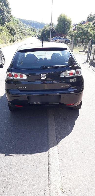 Gebraucht Seat Ibiza 75 PS (55 kW) 2004 Schwarz Kleinwagen