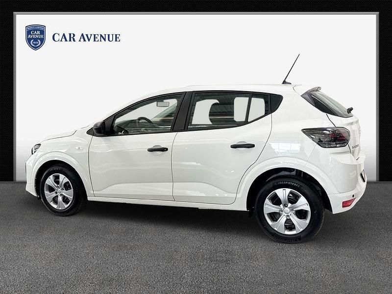 Neu Dacia Sandero 67 PS (49 kW) 2026 Weiß Limousine