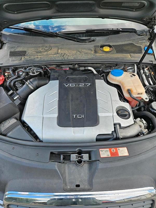 Usado Audi A6 180 HP (132 kW) 2007 Prateado Carrinha