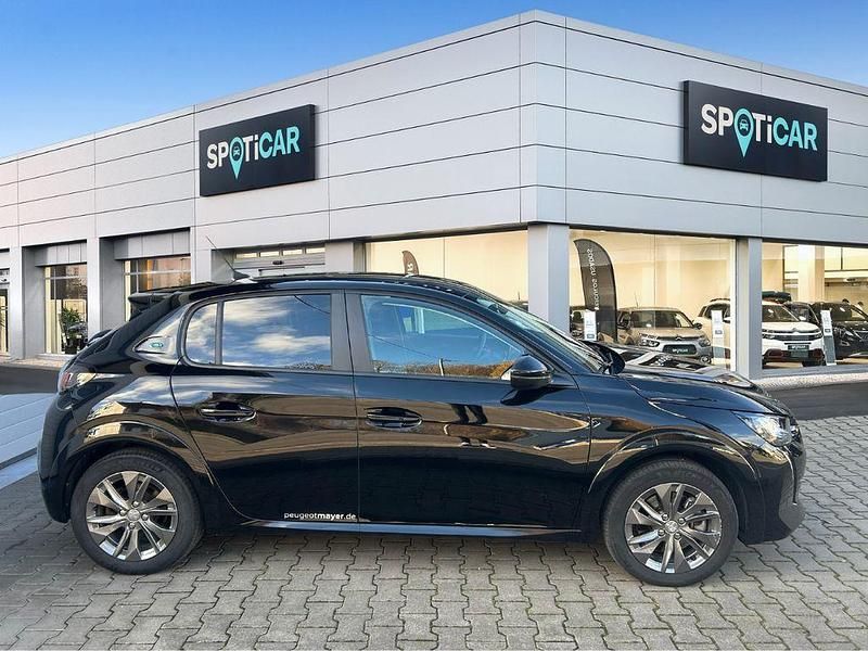 Schwarz Gebraucht 2022 Peugeot e-208 Active Kleinwagen | 18.490 € (Etwas zu teuer) - Bild 1/4