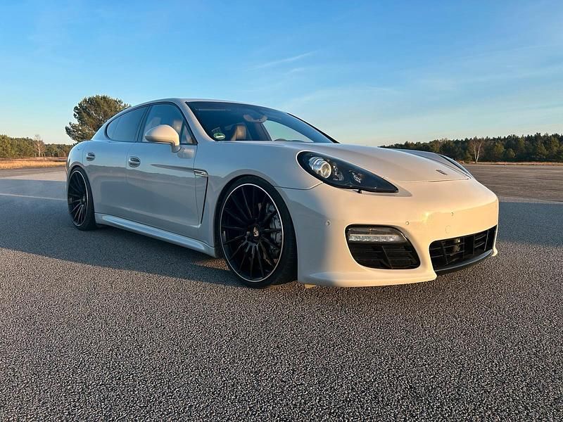 Gebraucht Porsche Panamera S Sport 400 PS (294 kW) 2012 Grau Kleinwagen