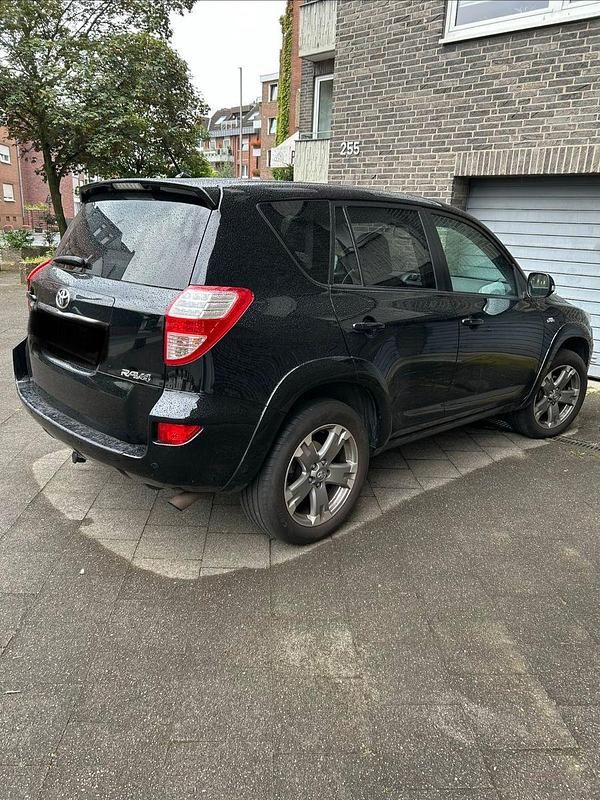 Gebraucht Toyota RAV4 Executive 177 PS (130 kW) 2011 Schwarz SUV