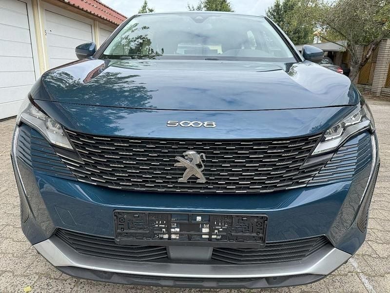 Blau Gebraucht 2021 Peugeot 5008 Business-Line Van / Kleinbus | 17.300 € (Superpreis) - Bild 1/4