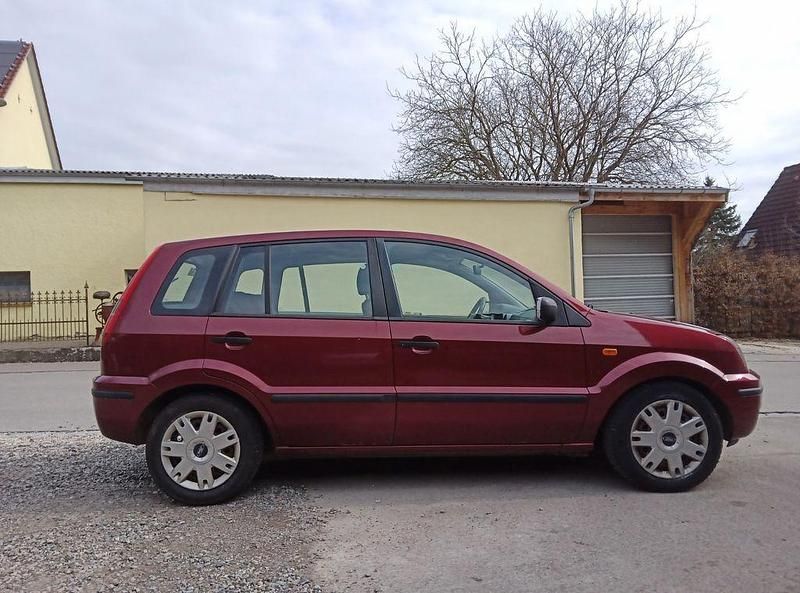 Gebraucht Ford Fusion 80 PS (58 kW) 2003 Rot Kleinwagen