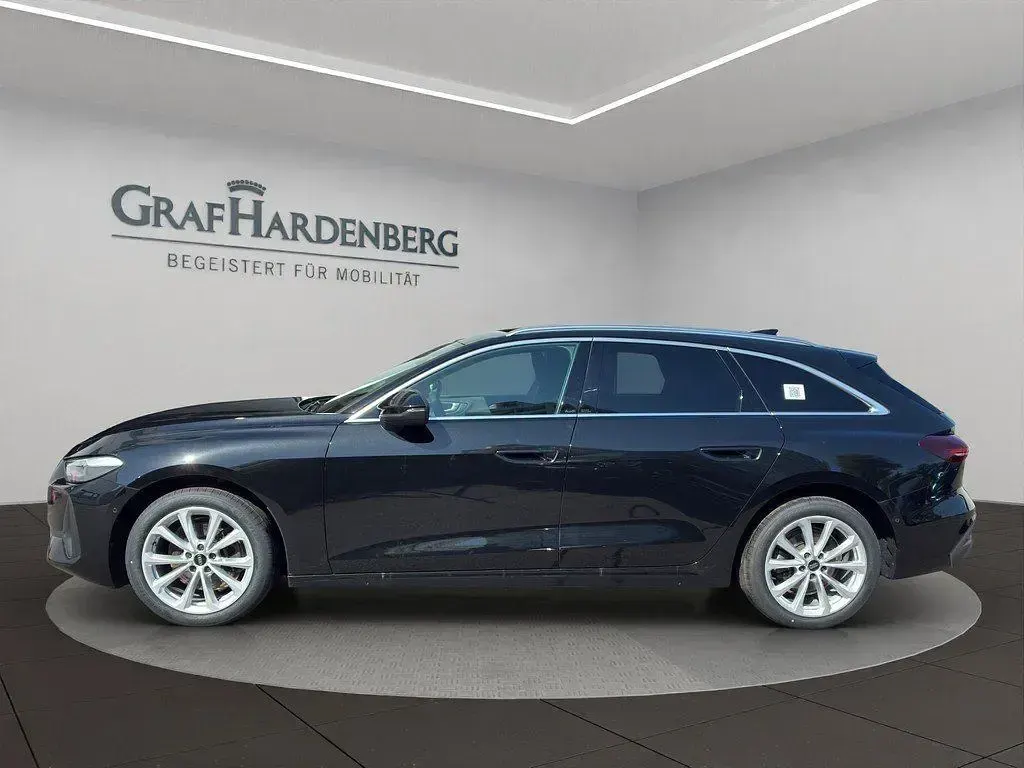 Gebraucht Audi A5 Ambiente 204 PS (150 kW) 2025 Mythosschwarz metallic Kombi