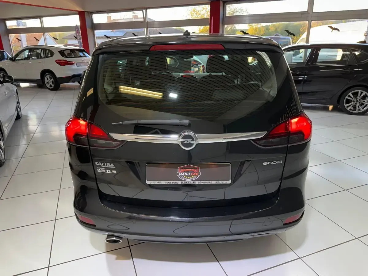 Gebraucht Opel Zafira Tourer 170 PS (125 kW) 2016 Schwarz Van / Kleinbus