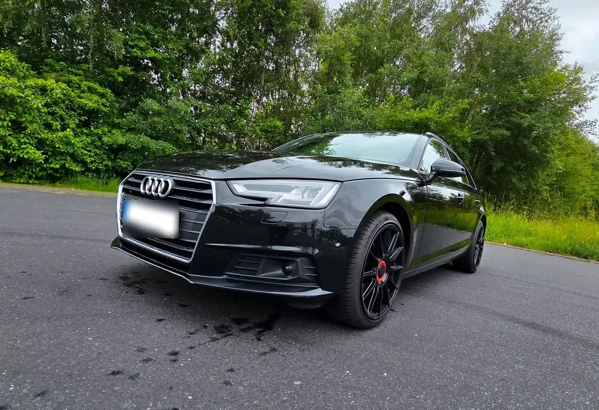 Gebraucht Audi A4 190 PS (139 kW) 2018 Schwarz Kombi