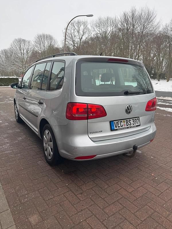 Gebraucht VW Touran 105 PS (77 kW) 2014 Silber Van / Kleinbus