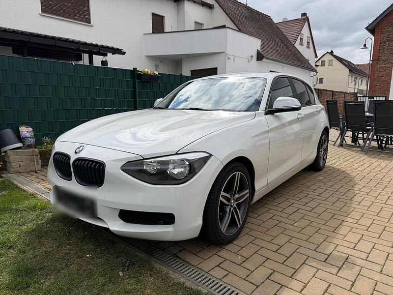 Gebraucht BMW 116 136 PS (100 kW) 2012 Weiß Kleinwagen