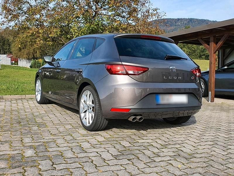 Gebraucht Seat Leon FR 150 PS (110 kW) 2015 Grau Limousine