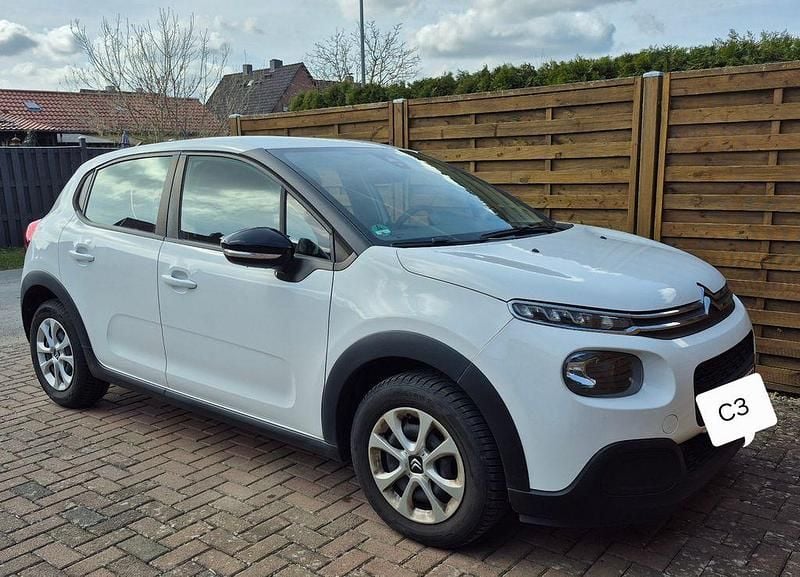 Gebraucht Citroën C3 Feel 83 PS (61 kW) 2018 Weiß Kleinwagen