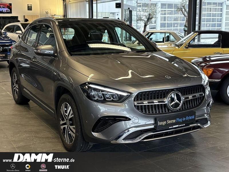 Gebraucht Mercedes GLA250 Progressive 218 PS (160 kW) 2025 Mountaingrau SUV