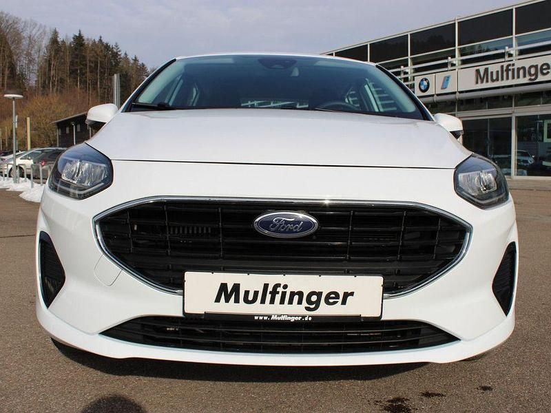 Gebraucht Ford Fiesta Cool & Connect 101 PS (74 kW) 2022 Weiß Limousine