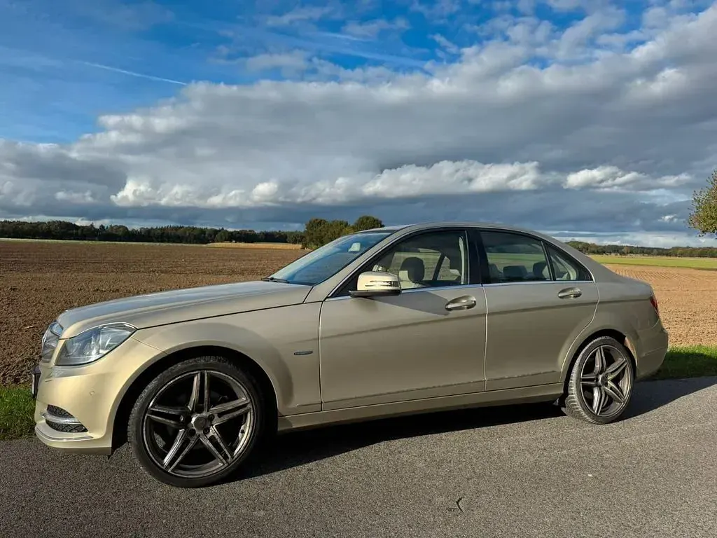 Gebraucht Mercedes C220 Elegance 170 PS (125 kW) 2013 Beige Limousine