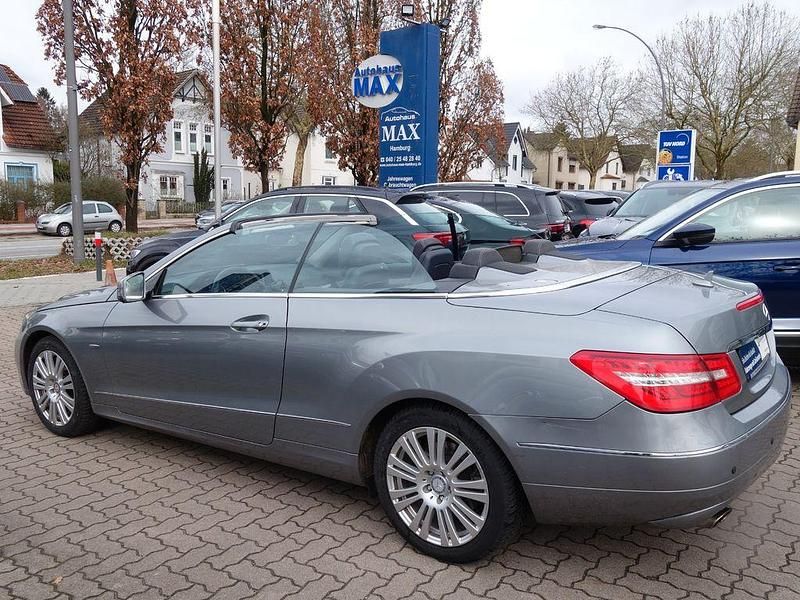 Gebraucht Mercedes E200 184 PS (135 kW) 2010 Silber Cabrio