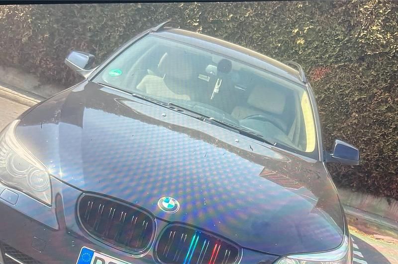 Gebraucht BMW 525 218 PS (160 kW) 2009 Blau Kombi