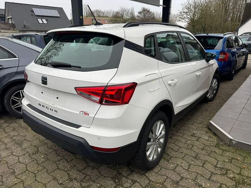 Gebraucht Seat Arona Style 95 PS (69 kW) 2021 Weiß SUV