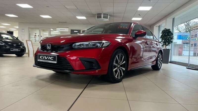 Premium crystal red metallic Neu 2025 Honda Civic Elegance Limousine | 35.600 € (Fairer Preis) - Bild 1/4