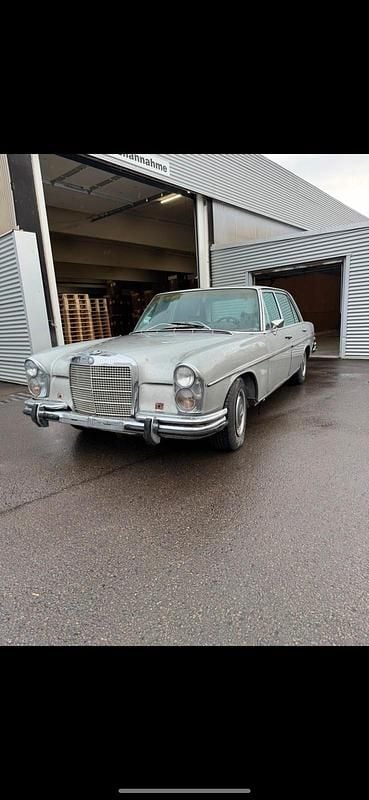 Silber Gebraucht 1969 Mercedes 300 Limousine | 15.500 € - Bild 1/4