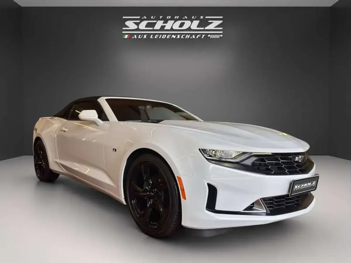 Neu Chevrolet Camaro 279 PS (205 kW) 2026 Summit white Cabrio