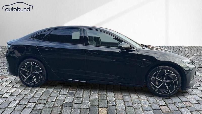 Neu BYD Seal 389 kW (530 PS) 2026 Schwarz / spaceblack Limousine