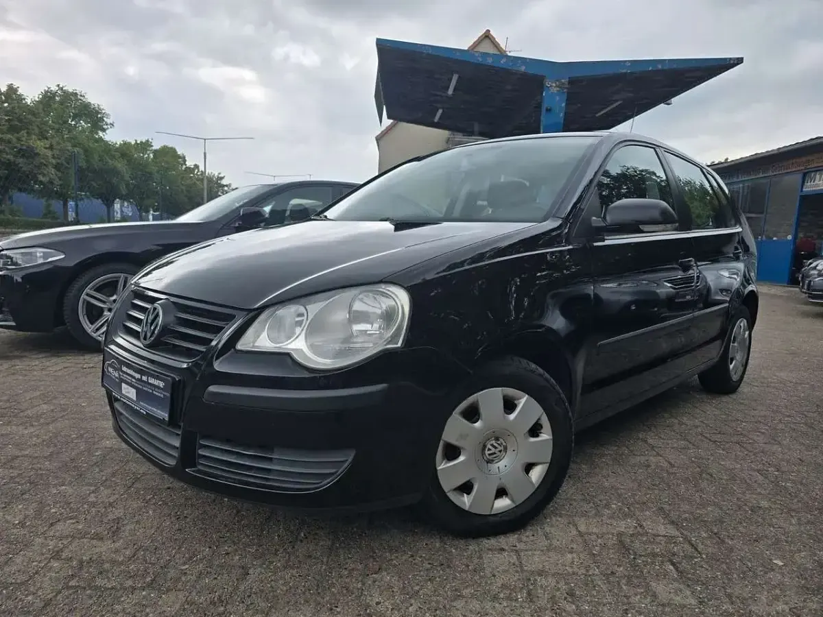 Gebraucht VW Polo 69 PS (50 kW) 2009 Schwarz Kleinwagen