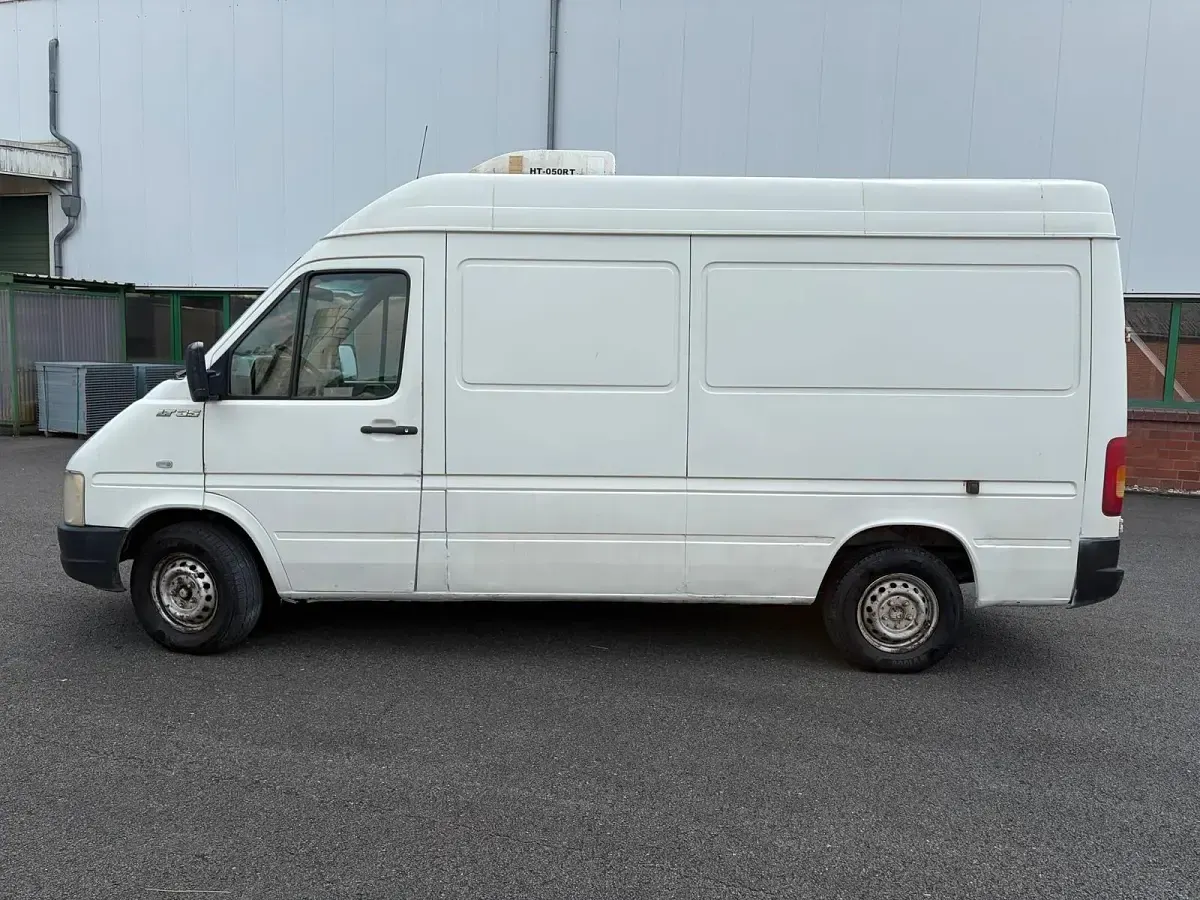 Brugt VW LT 109 HK (80 kW) 2000 Rød MPV