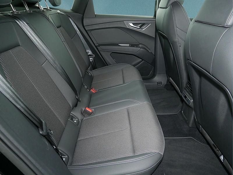 Gebraucht Audi Q4 Sportback e-tron 125 kW (170 PS) 2023 Schwarz SUV